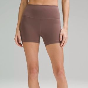 Lululemon Wunder Train High-Rise Short 4"